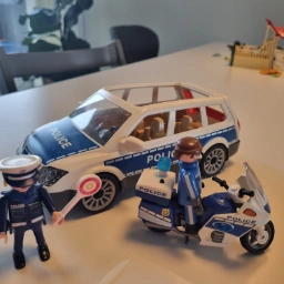 Playmobil Politibil og motorcykel