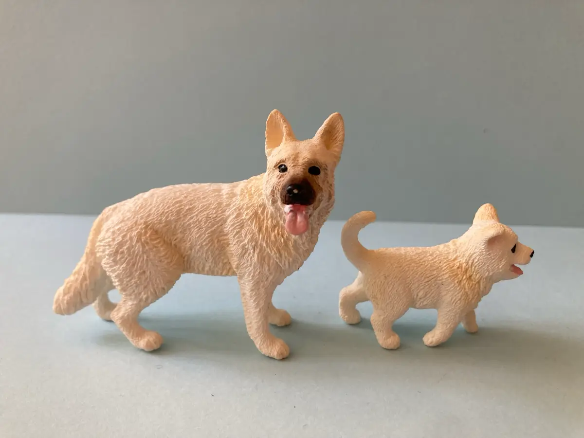 Schleich Hvide schæferhunde