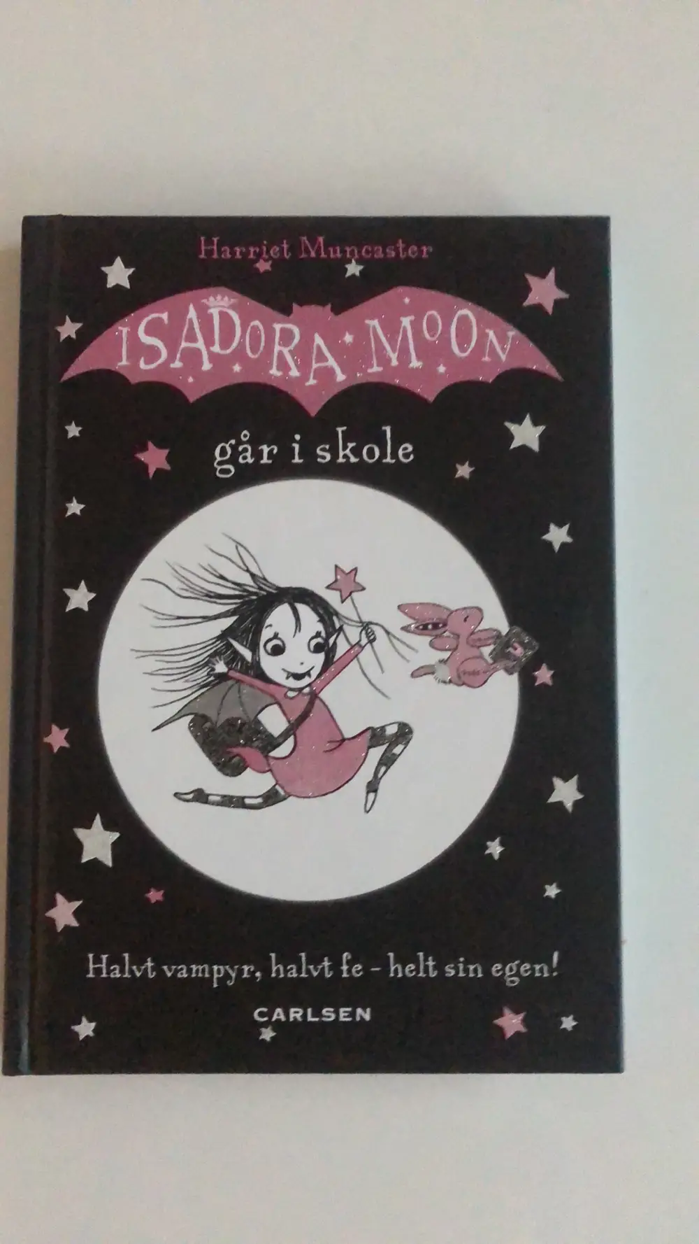 Isadora Moon går i skole Bog