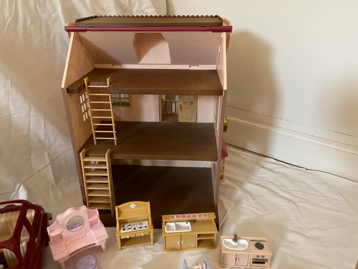 Sylvanian Families Hus bil legeplads mm