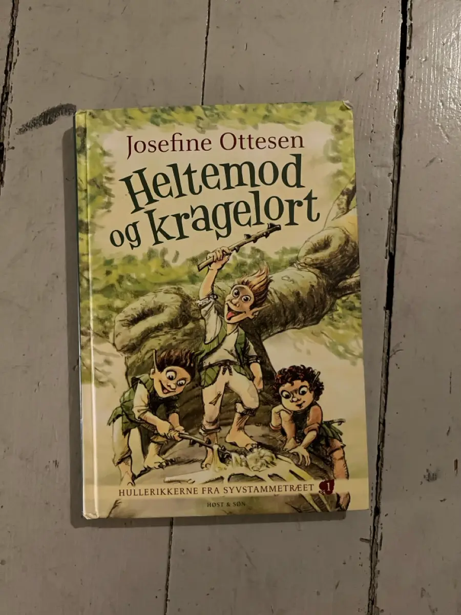 Heltemod og Kragelort Bog