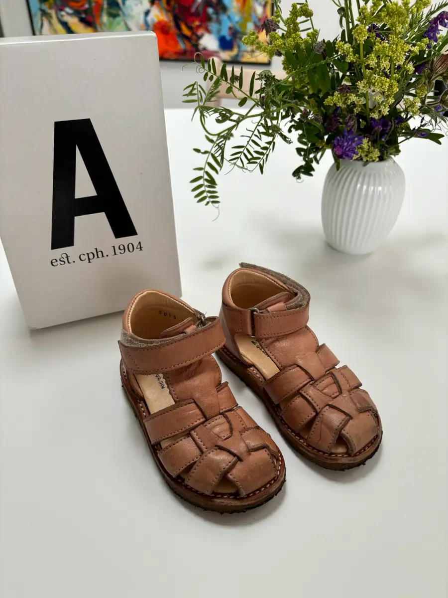 ANGULUS Sandal