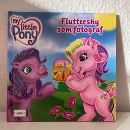 My little pony - fluttershy som fotograf Bog