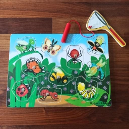 Melissa  Doug Wooden insect game