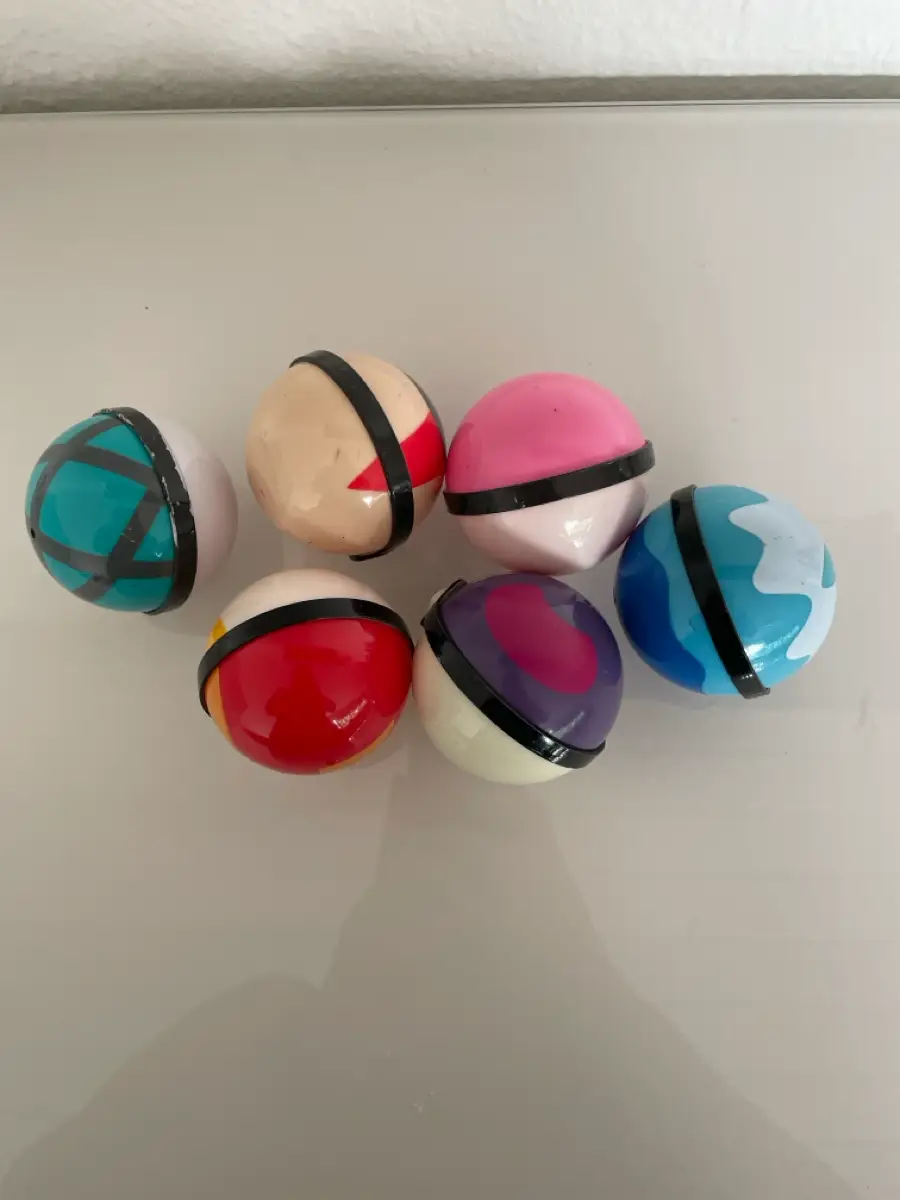 Pokémon Pokeballs