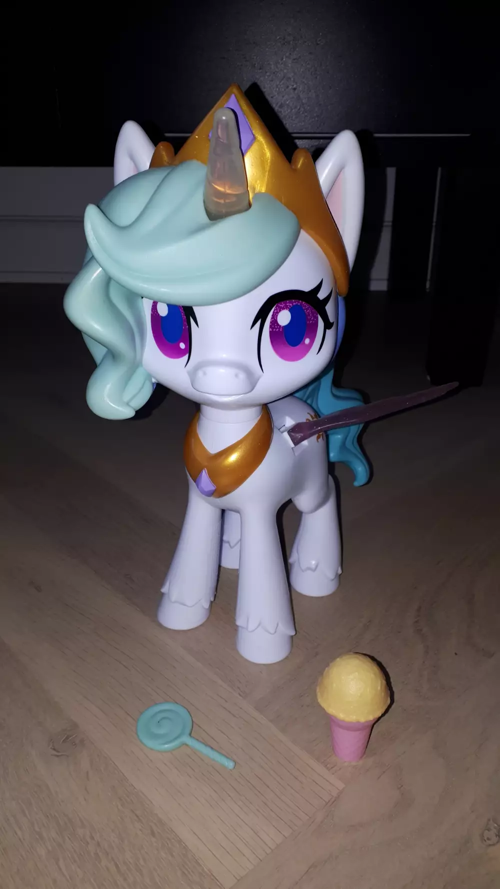 Hasbro magical kiss unicorn my little