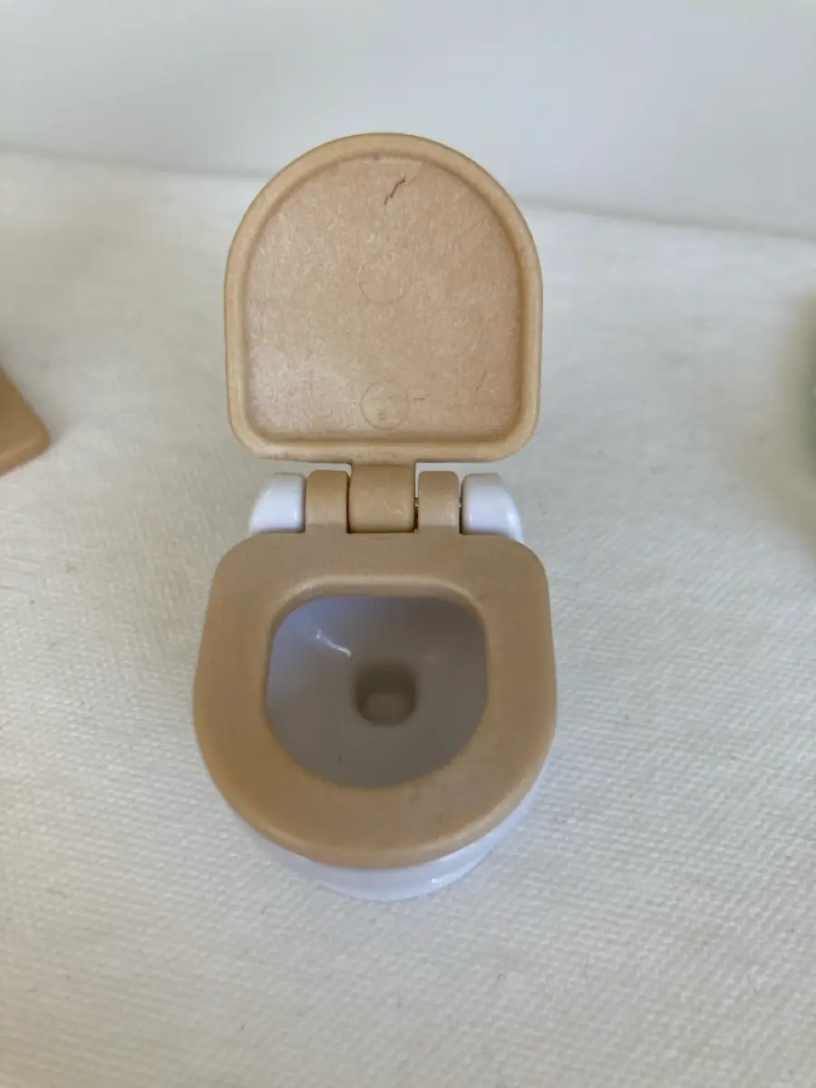 Sylvanian Families Toilet