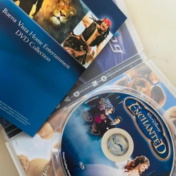 Disney  Fortryllet Disney dvd film