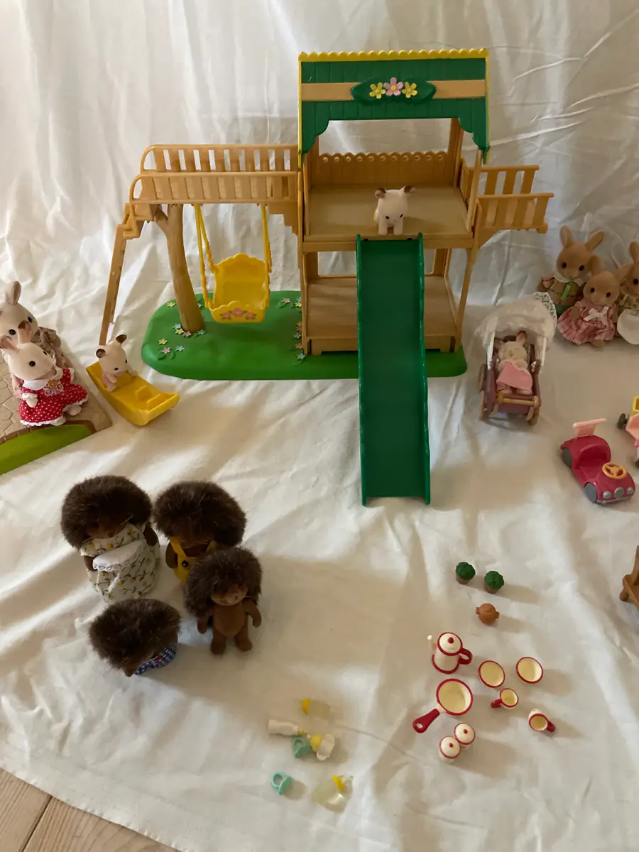 Sylvanian Families Hus bil legeplads mm