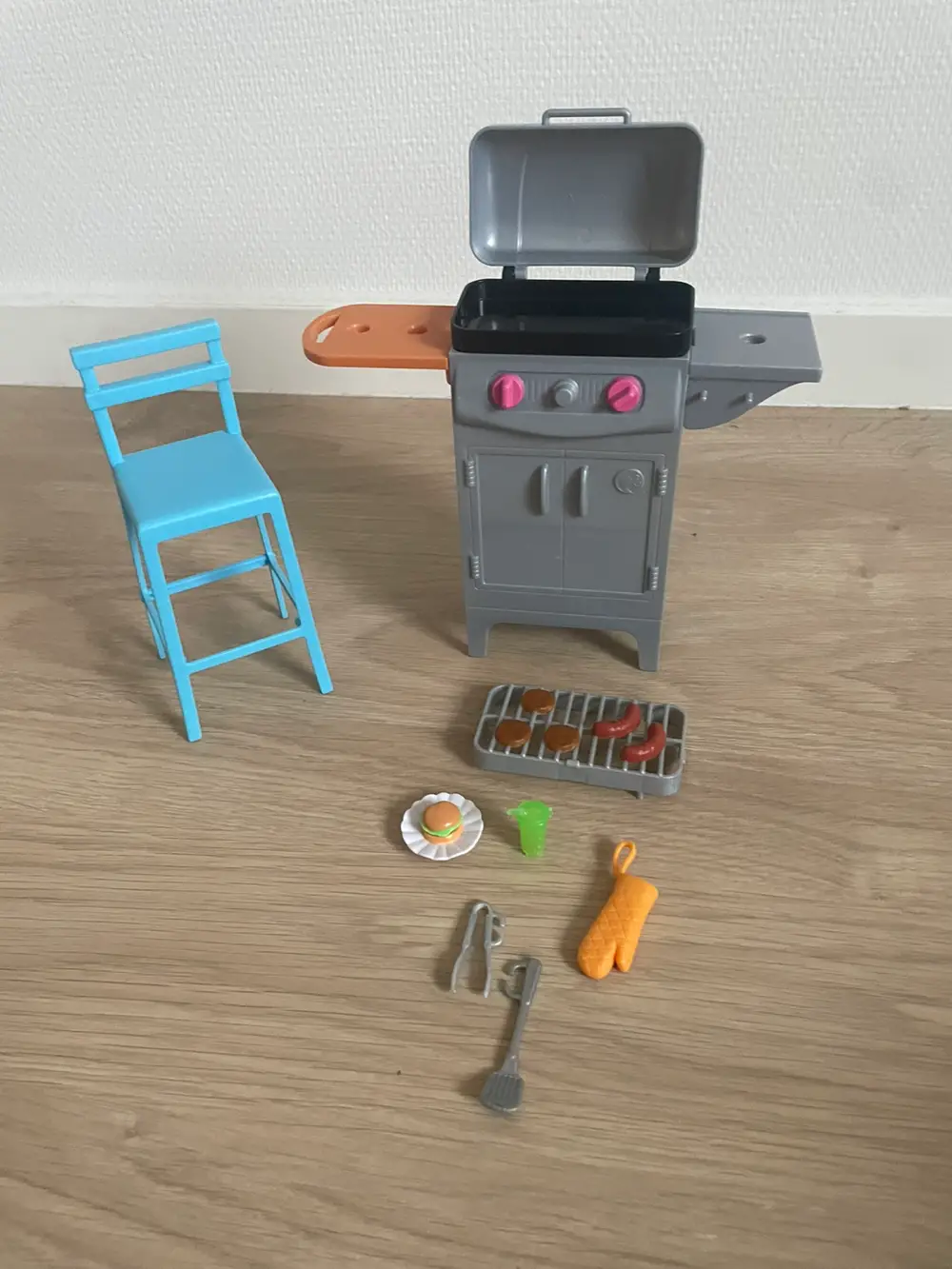 Barbie Grill med tilbehør