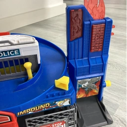 Dickie Toys Brand- og politistation