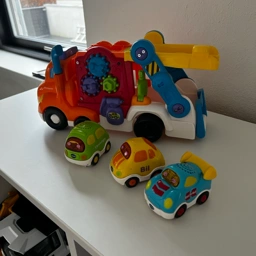 Vtech Lastbil og 3 biler