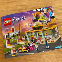 LEGO Friends Pitstop-café 41349