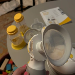 Medela Electric breast pump Swing max