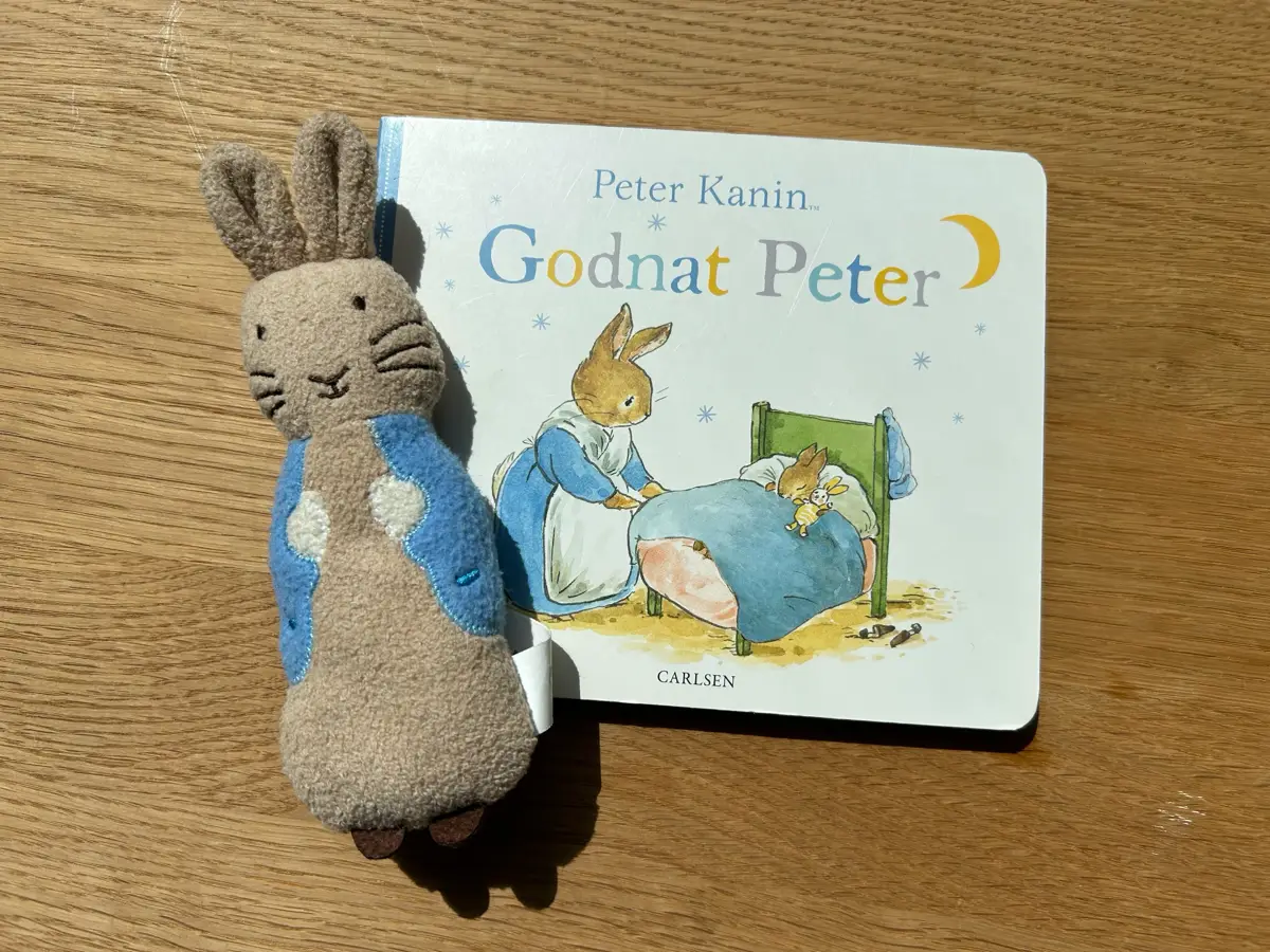 Godnat Peter Bog plus 'krammekaninen'