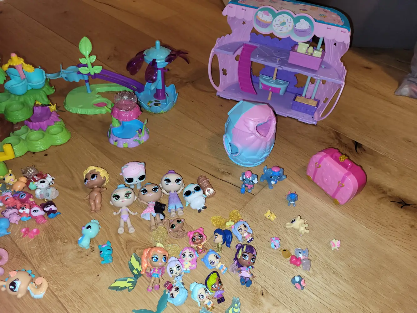 Hatchimals 30 hatchimals feer og bygning