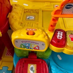 Vtech Toot toot drivers garage