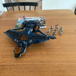 LEGO Avengers Ultimate Quinjet