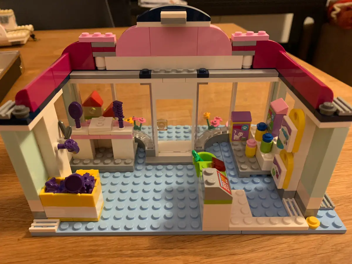 LEGO Friends Heartlake hundesalon