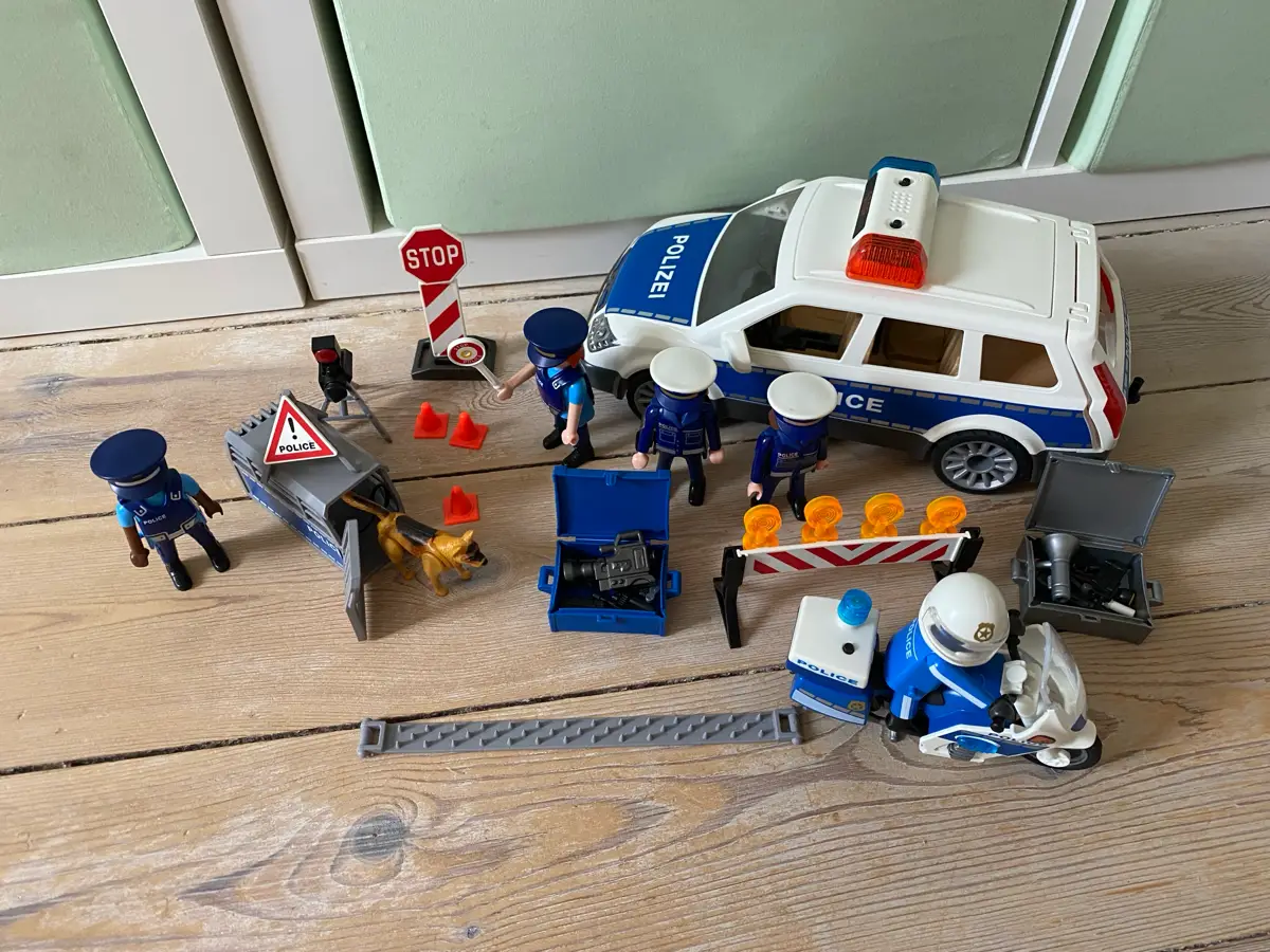 Playmobil Politibil og politimotorcykel