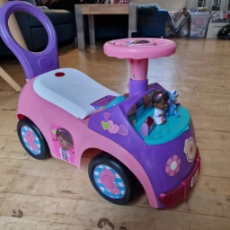 Disney Dr mcStuffins gåvogn