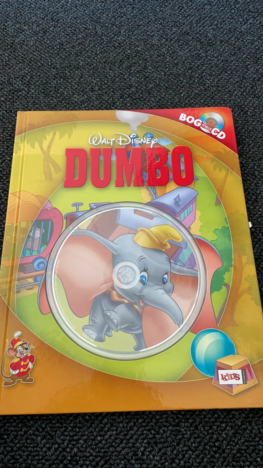 Dumbo Bog med CD