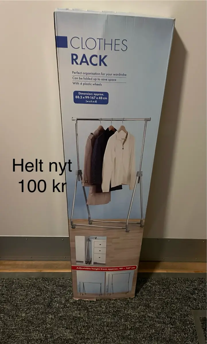 Ukendt Tøj stativ med hjul