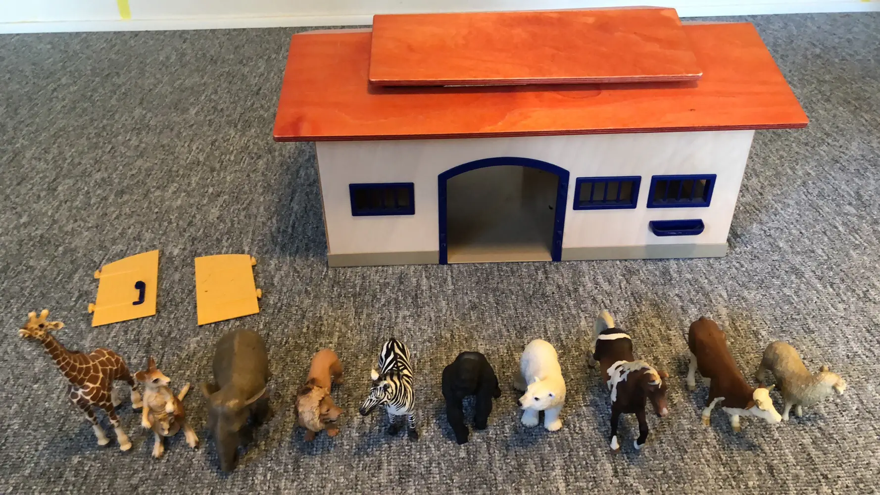 Schleich Dyrefigurer og hus