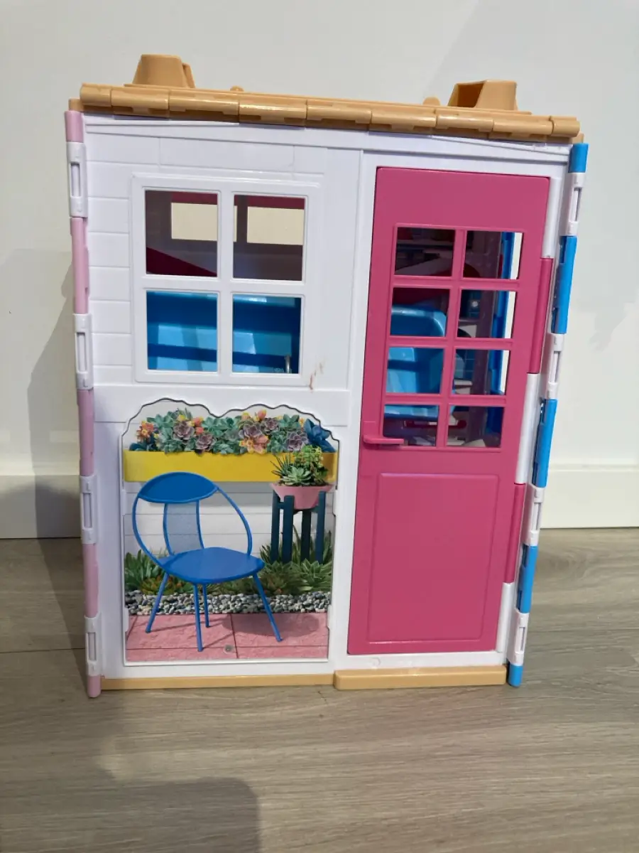 Barbie Foldbart hus