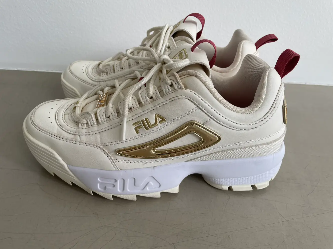 FILA Sneakers