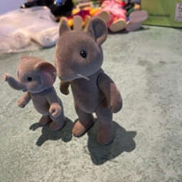 Sylvanian Families Stor mus og baby elefant