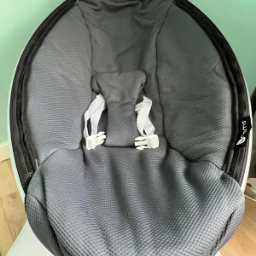 4moms MamaRoo swing