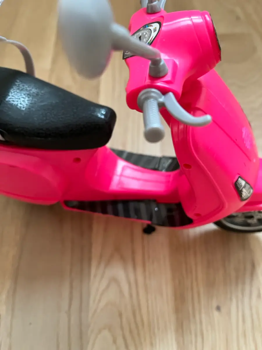 Barbie judith Scooter