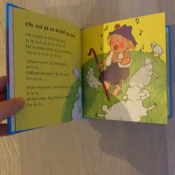Den lille Ole og 5 andre børnesange bog