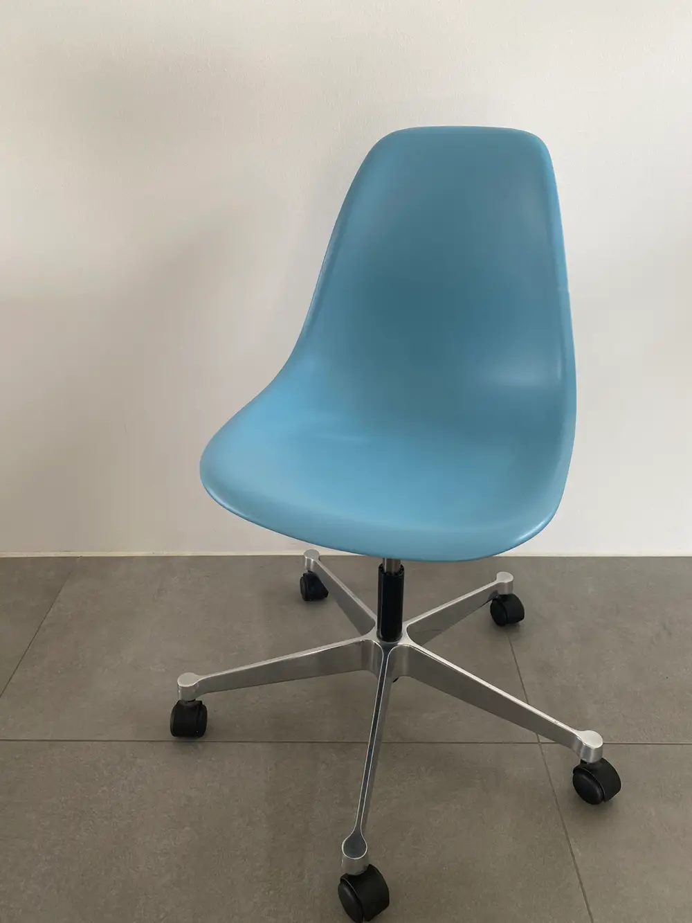 Eames Kontorstol