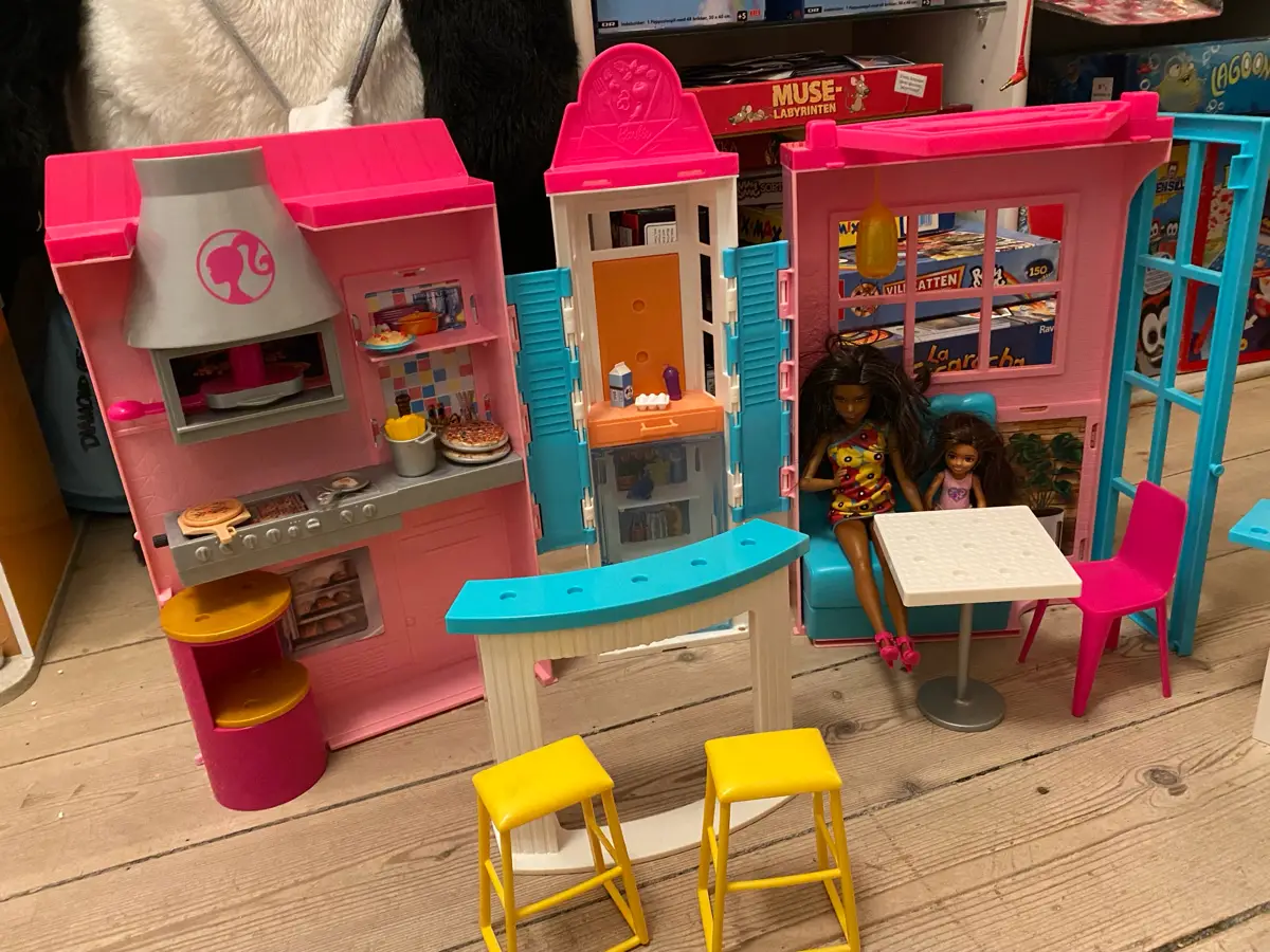 Barbie Pizzaria og grillbar