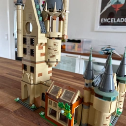 LEGO Harry Potter Hogsmeade