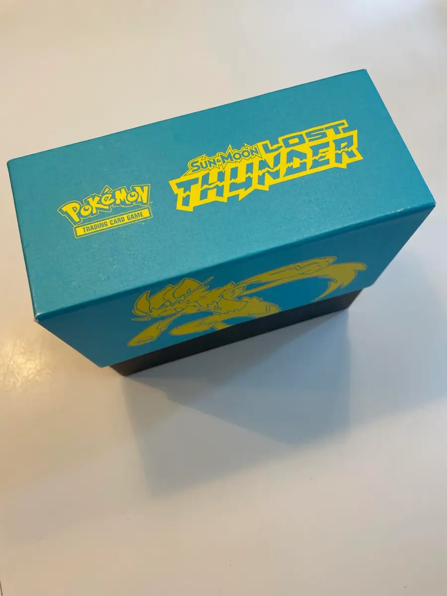 Pokémon Elite Trainer Box