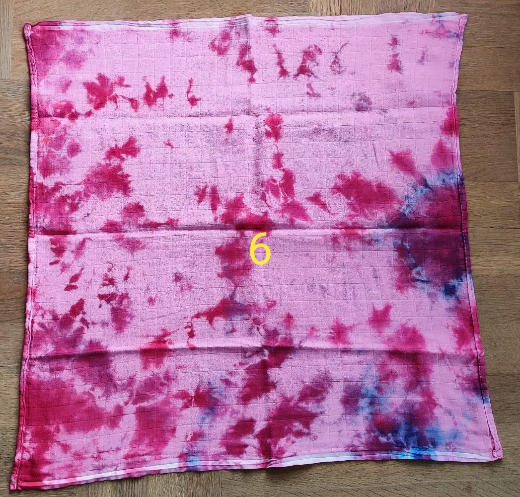 Ukendt Tie dye stofbleer