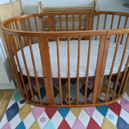 Stokke Bed