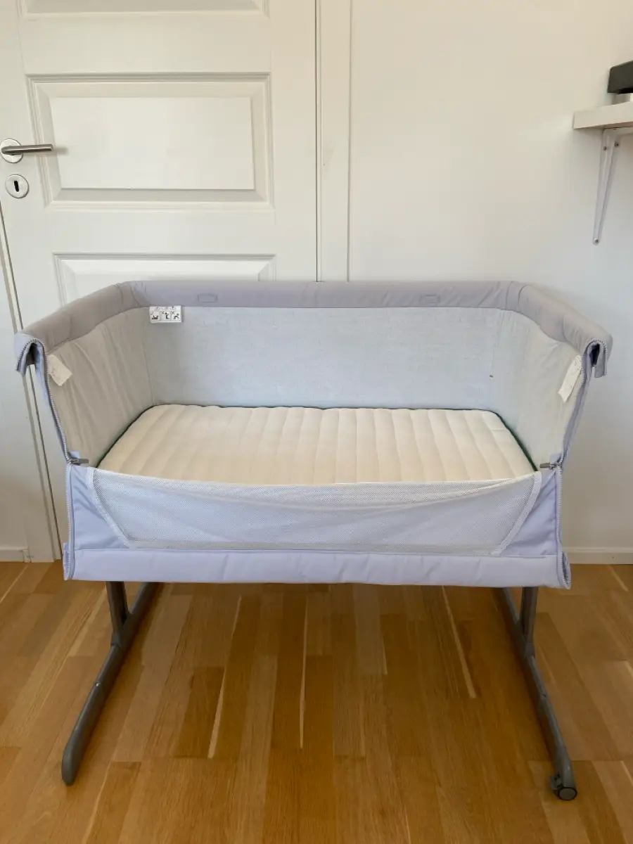 Chicco Bedside crib