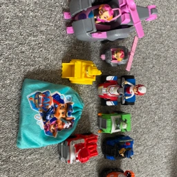 Ukendt Paw patrol figurer