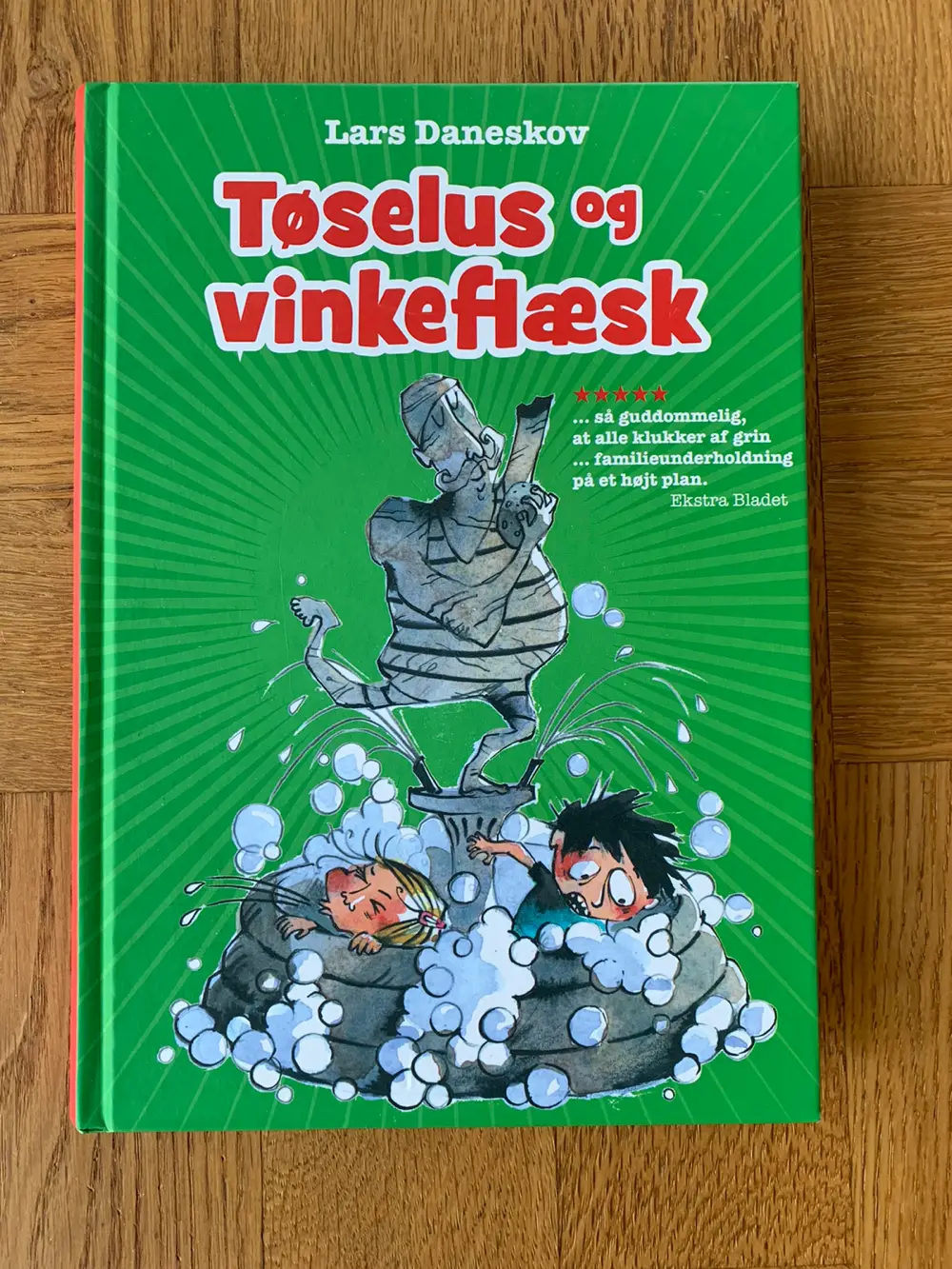 Tøselus og vinkeflæsk Bog