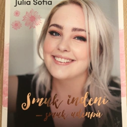 Smuk indeni - Julia Sofia Bog