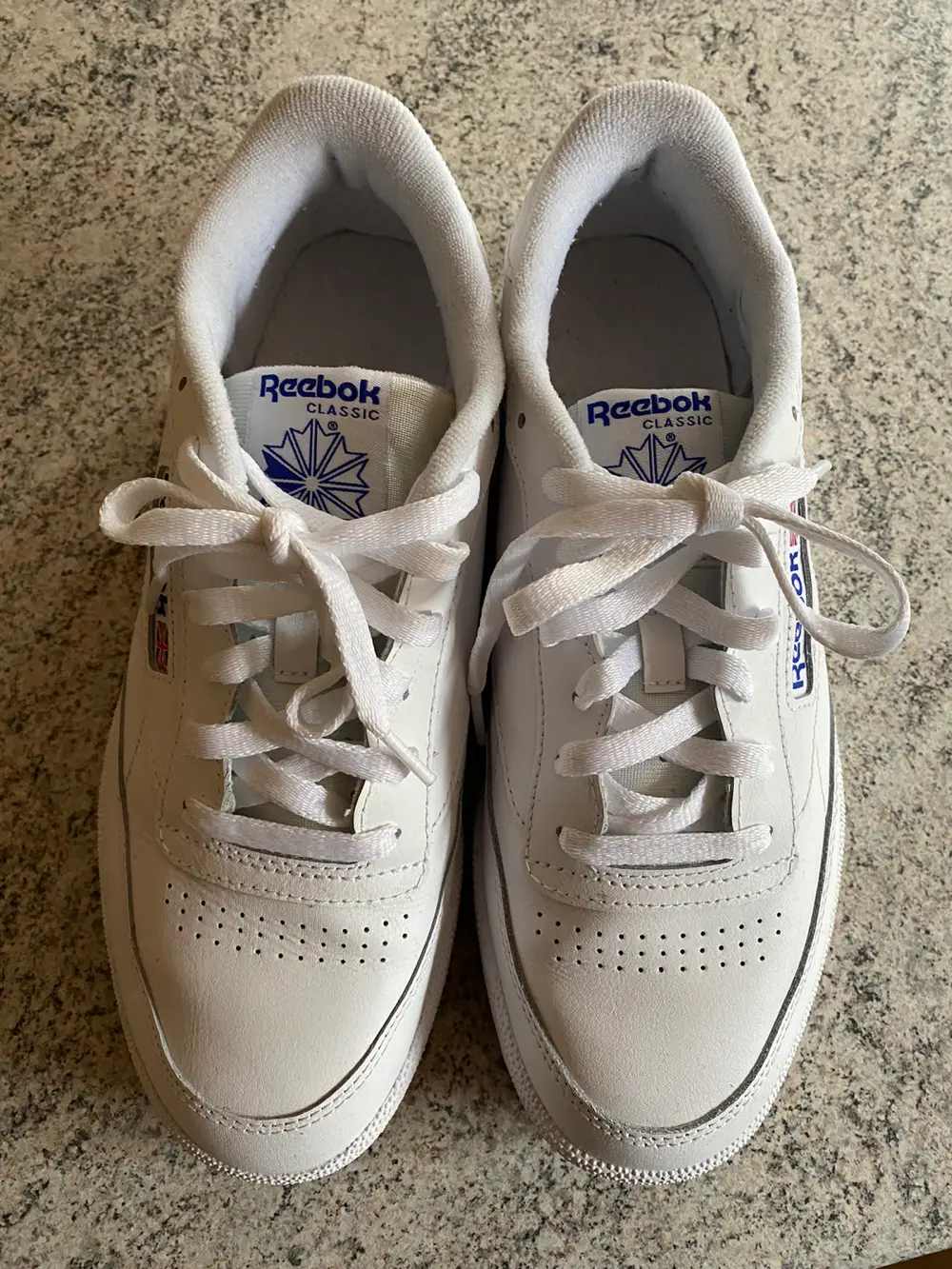 Reebok Sneakers