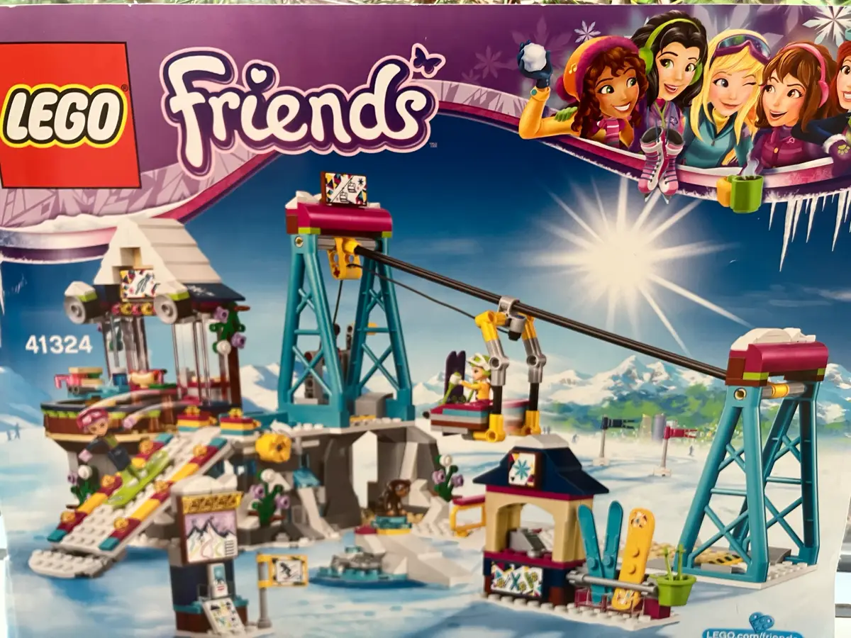 LEGO Snow resort skilift - Friends