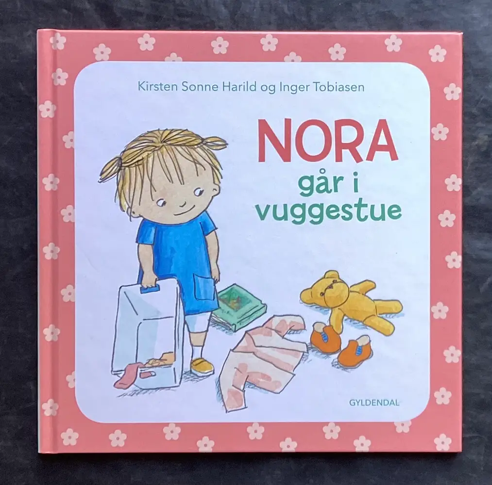 Nora går i vuggestue Børne-billedbog