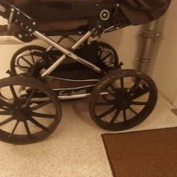 Emmaljunga Stroller with baby sleeper