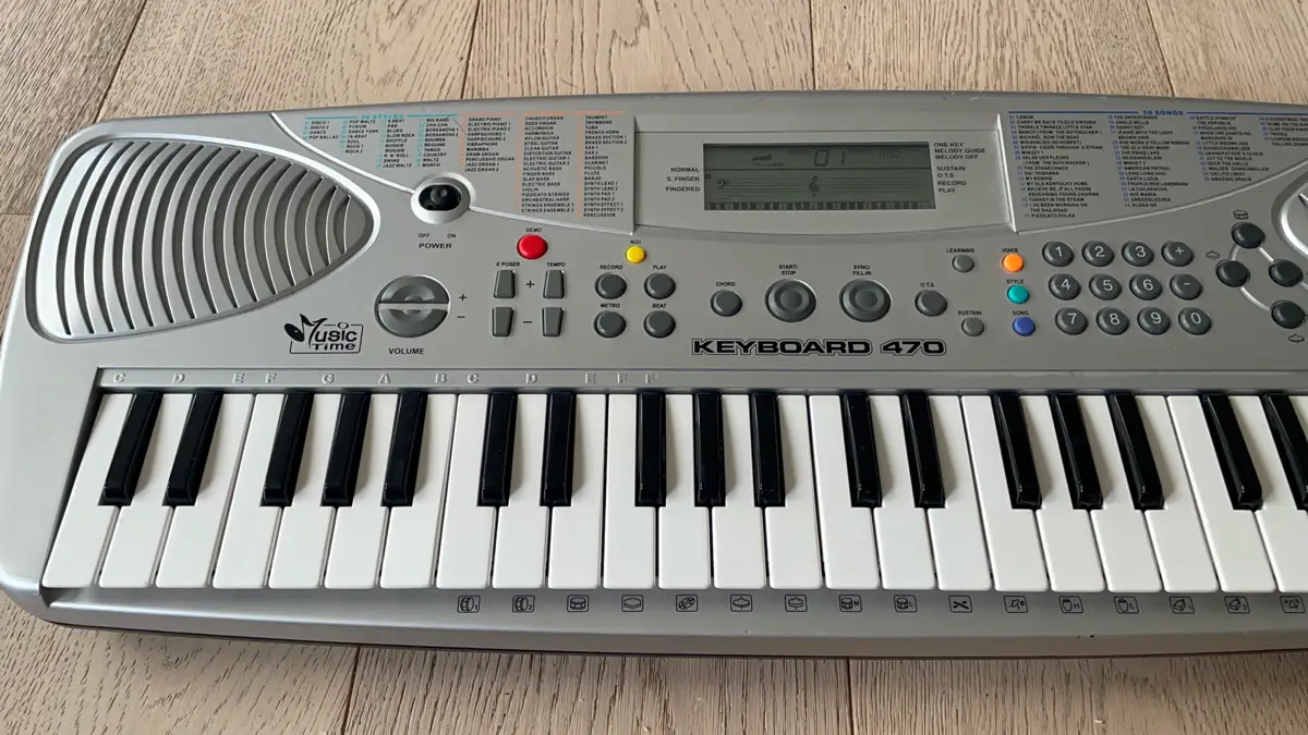 MUSIC TIME Keyboard 470