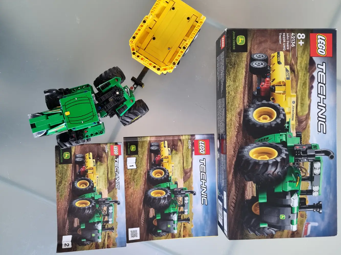 LEGO John Deere traktor